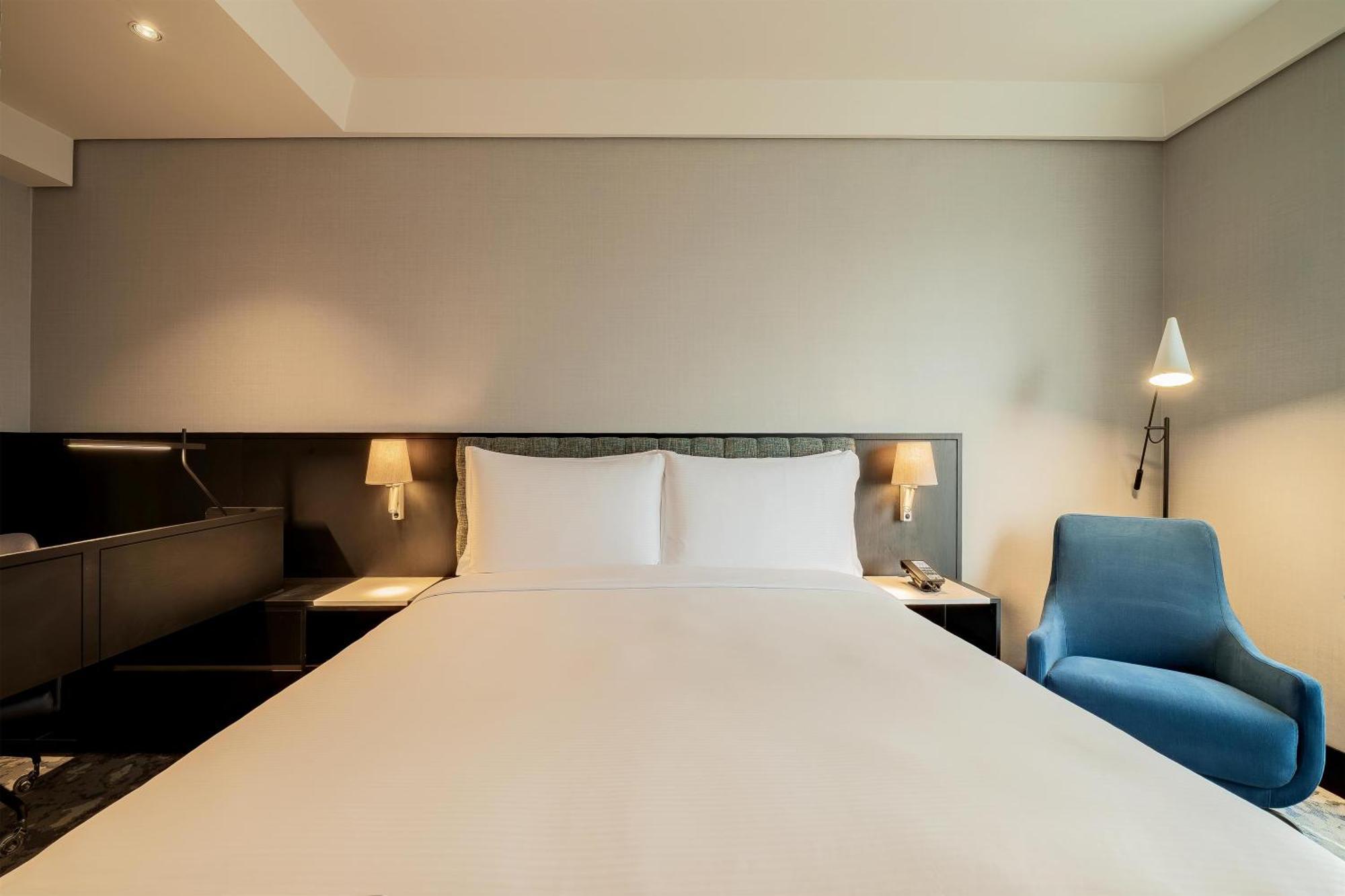 Premium King Room