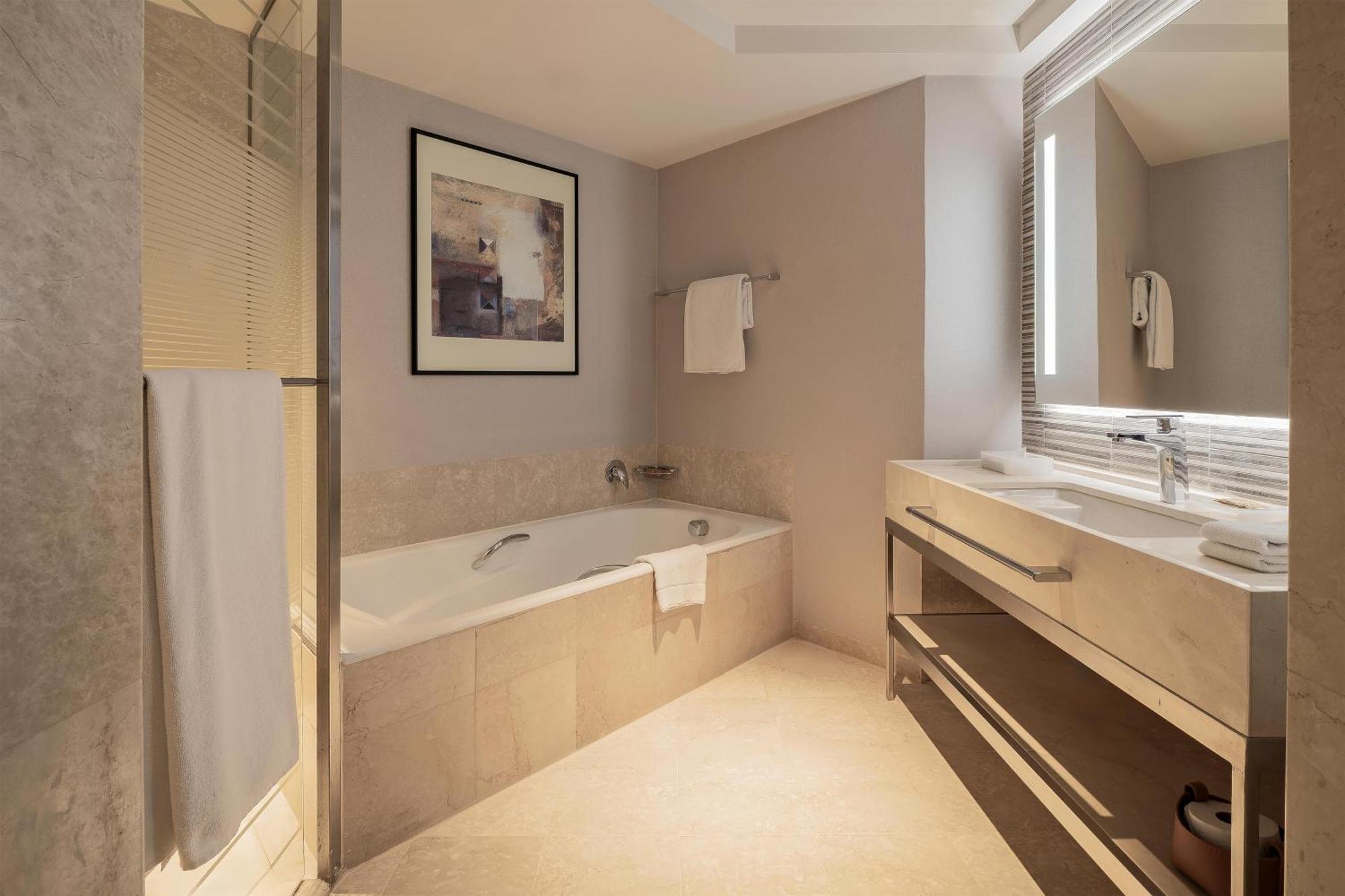 Premium King Room